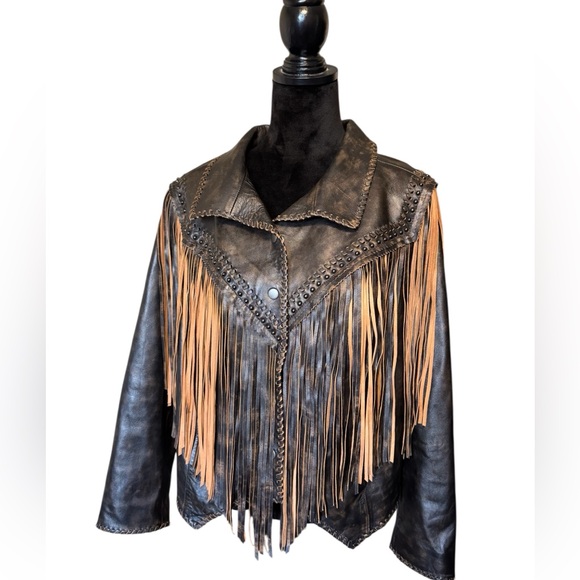 American West Jackets & Blazers - American West by Carolyn Pollack Two Tone Fringe Leather Jacket NWOT